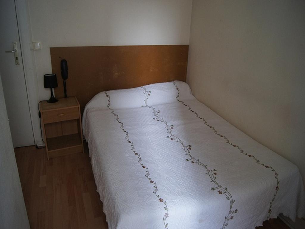 Hotel Moderne Maisons-Alfort Pokój zdjęcie A single bed